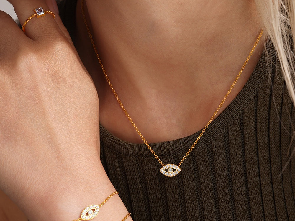 evil eye bracelet gold, stainless steel evil eye, CZ charm bracelet, Susan Rose Jewellery, dainty protective jewellery