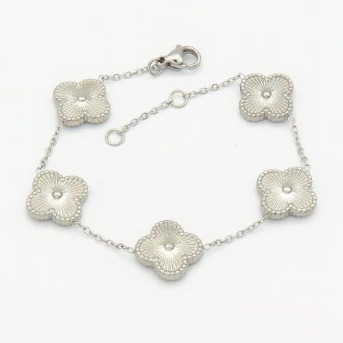 silver clover bracelet, stainless steel floral jewellery, dainty silver bracelet, flower charm bracelet, adjustable silver chain